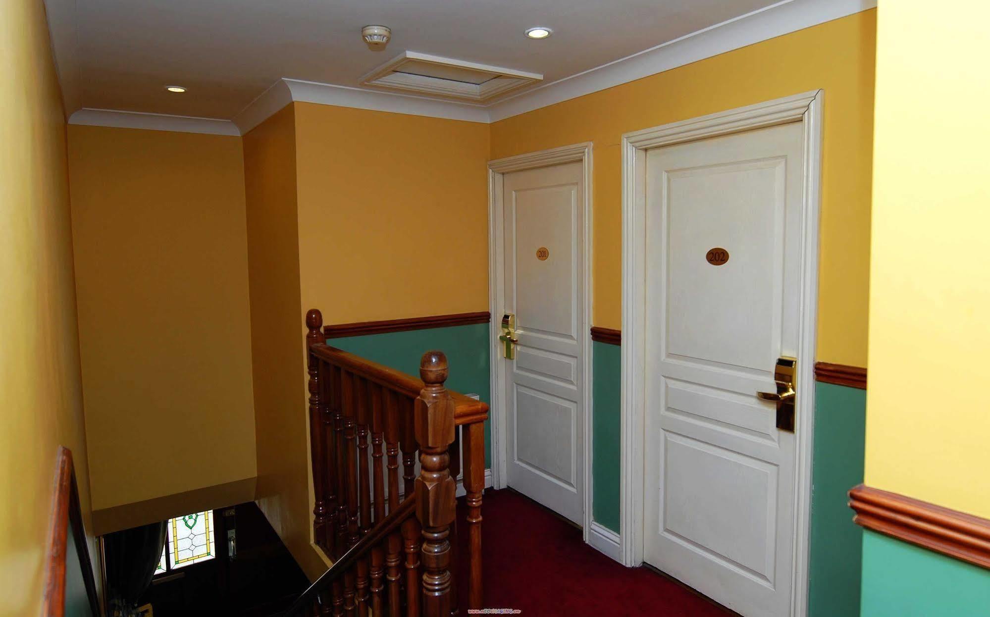 Palmerstown Lodge Dublin Dış mekan fotoğraf